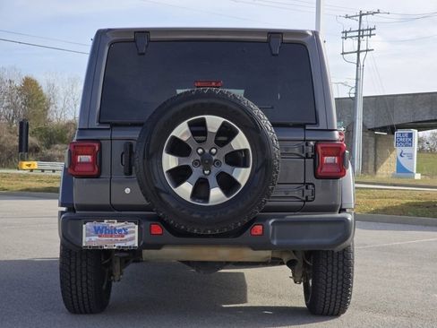 Used 2018 Jeep Wrangler Unlimited Sahara image 19