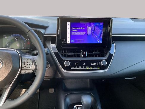 Used 2026 Toyota Corolla SE FWD image 7