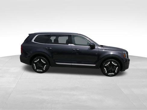 Used 2025 Kia Telluride S AWD/4WD image 2