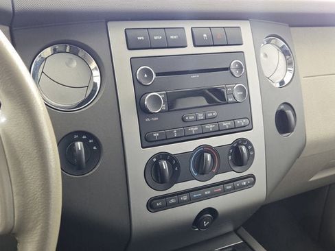 Used 2011 Ford Expedition XLT w/ HD Trailer Tow Pkg image 26