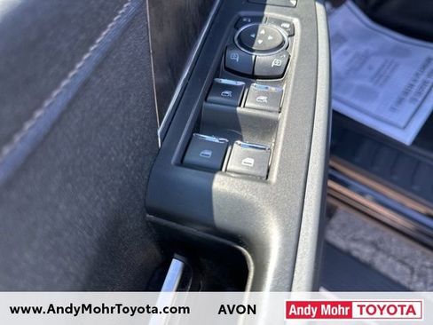 Used 2024 Ford F350 Lariat w/ Lariat Ultimate Package image 15