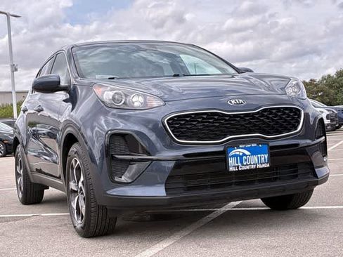 Used 2022 Kia Sportage LX image 10