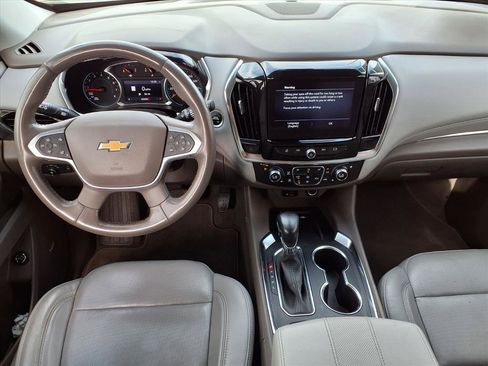 Used 2021 Chevrolet Traverse Premier image 13