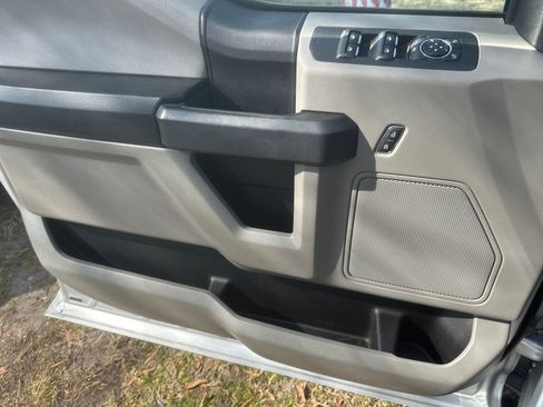 Used 2018 Ford F150 XL w/ Equipment Group 101A Mid image 10