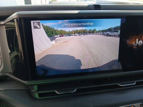 New 2025 Jeep Gladiator Sport image 45