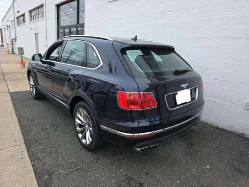 Used 2019 Bentley Bentayga image 3
