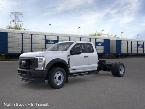 New 2026 Ford F550 4x4 SuperCab Super Duty image 3