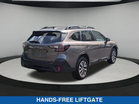 Used 2025 Subaru Forester Premium AWD/4WD image 4