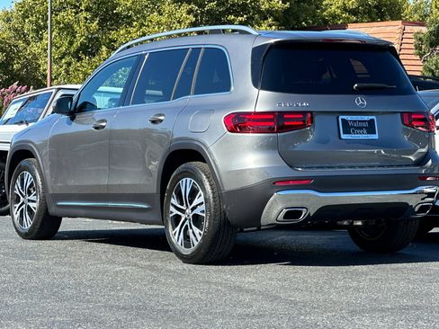 Used 2026 Mercedes-Benz GLB 250 image 3