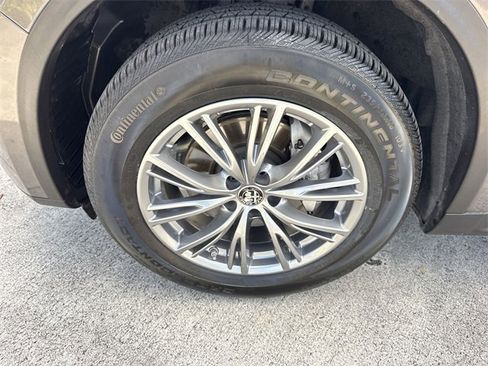 Used 2023 Alfa Romeo Stelvio Sprint image 10