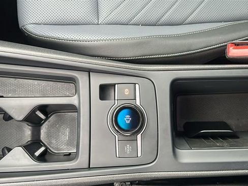 Used 2025 Volkswagen Tiguan SE R-Line image 14