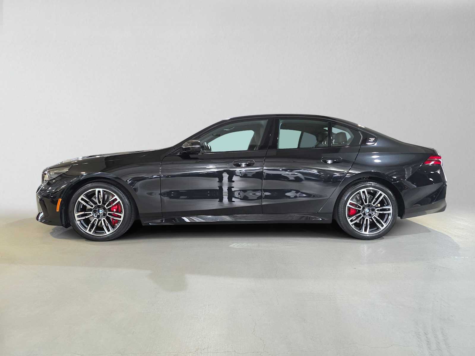 Used 2026 BMW 540i xDrive AWD/4WD image 6