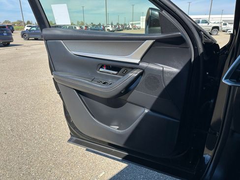 Used 2025 MAZDA CX-90 3.3 Turbo w/ Preferred Package image 18