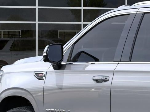 New 2026 GMC Yukon XL Denali AWD/4WD image 12