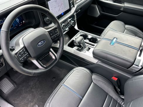 New 2025 Ford F150 Platinum w/ Equipment Group 702A High image 9
