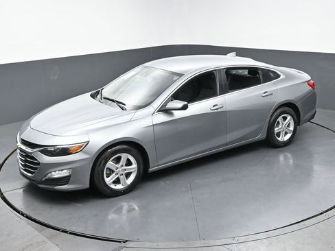 Used 2024 Chevrolet Malibu LT image 41
