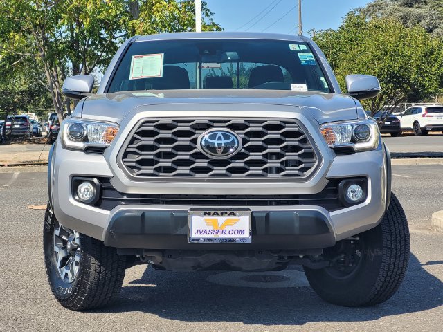Certified 2021 Toyota Tacoma TRD Off-Road w/ Technology Package AWD/4WD image 3