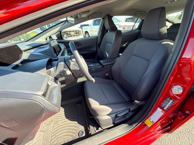Certified 2026 Toyota Prius LE FWD image 17