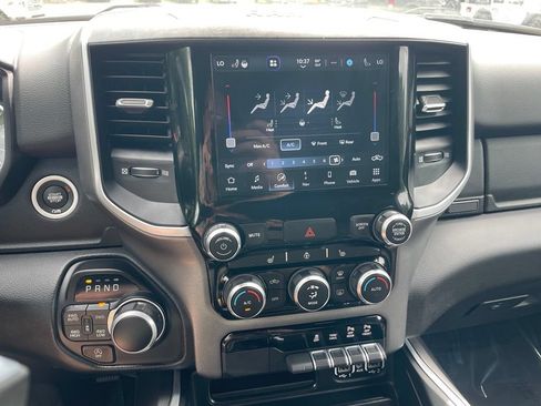 Used 2022 RAM 1500 Big Horn AWD/4WD image 19
