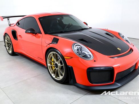 Used 2018 Porsche 911 GT2 RS RWD image 3