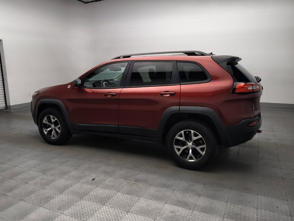 Used 2017 Jeep Cherokee Trailhawk w/ Comfort/Convenience Group AWD/4WD image 3