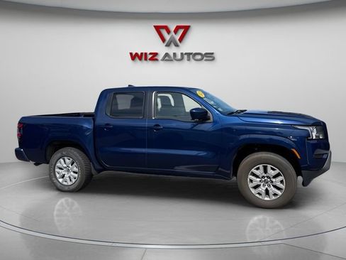 Used 2022 Nissan Frontier SV image 4