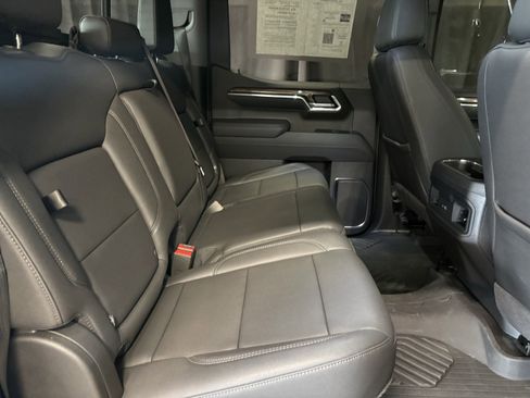 Used 2025 Chevrolet Silverado 1500 LT Trail Boss w/ Convenience Package II image 37