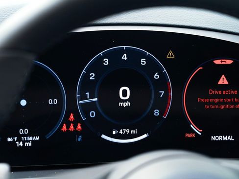 Certified 2026 Porsche Cayenne AWD/4WD image 25