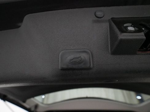 Used 2014 GMC Acadia Denali image 15