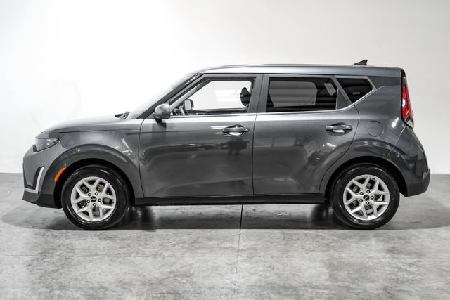 Used 2023 Kia Soul LX w/ Option Group 015 FWD image 13