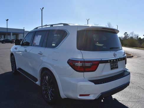 Used 2023 Nissan Armada Platinum w/ Captain's Chairs Package image 4