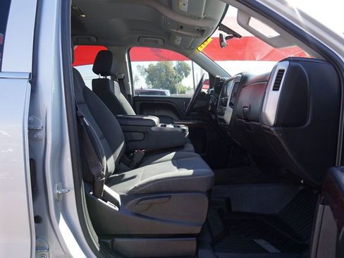 Used 2017 GMC Sierra 1500 SLE w/ SLE Value Package image 19