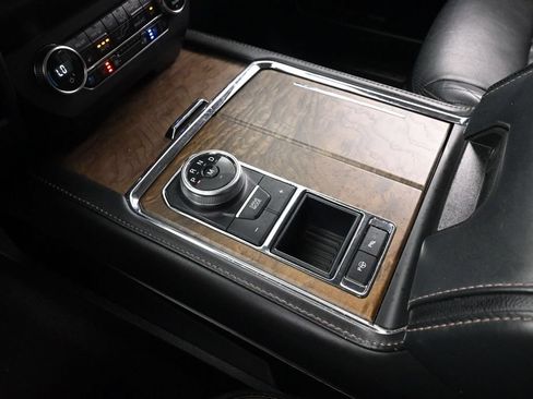 Used 2020 Ford Expedition Platinum RWD image 37