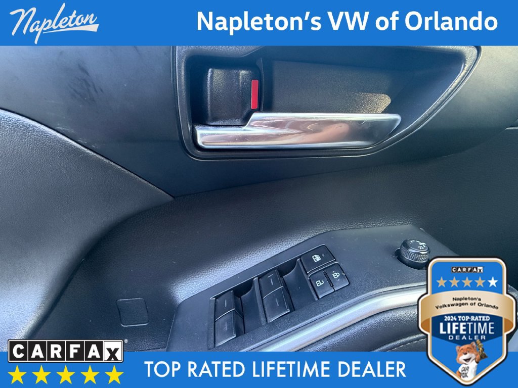 Used 2023 Toyota Highlander XLE FWD image 26