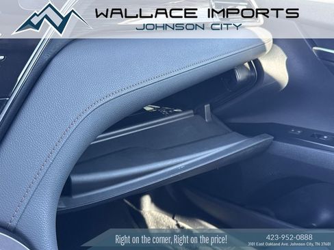 Used 2019 Toyota Camry LE image 11