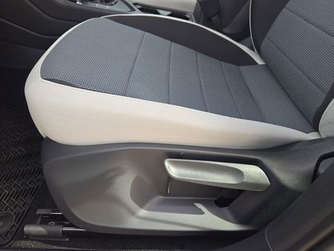 New 2026 Volkswagen Taos S image 18