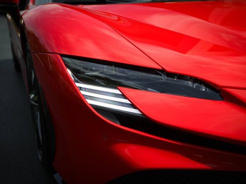 Used 2021 Ferrari SF90 Stradale AWD/4WD image 12