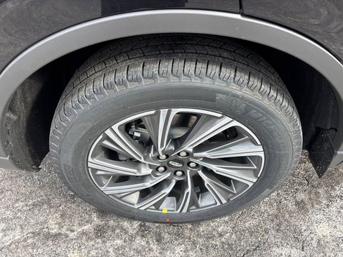 New 2026 Lincoln Aviator AWD image 10