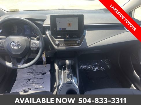 Used 2025 Toyota Corolla LE FWD image 20