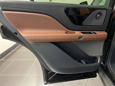 New 2026 Lincoln Aviator Reserve image 34