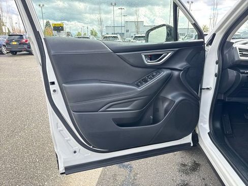 Used 2023 Subaru Forester Premium image 17