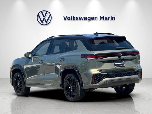 New 2026 Volkswagen Tiguan SE R-Line AWD/4WD image 3