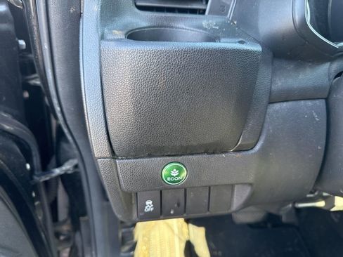 Used 2015 Honda Fit EX image 9