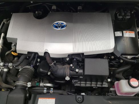 Used 2016 Toyota Prius Two FWD image 30