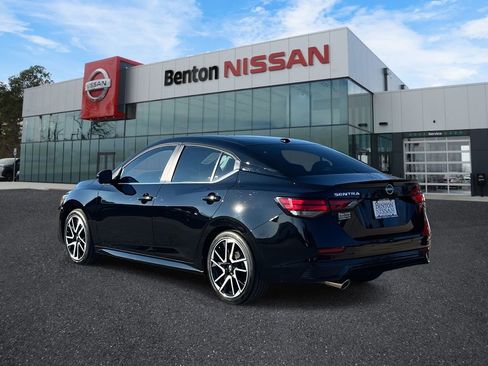 Certified 2025 Nissan Sentra SR w/ SR Premium Package image 9