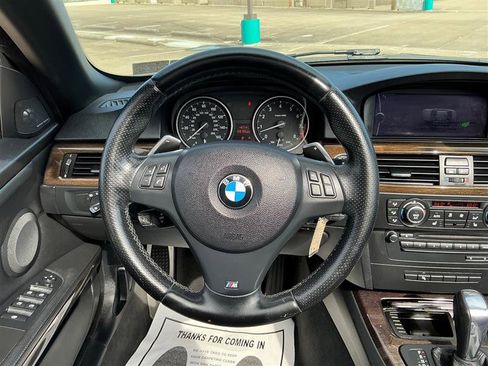Used 2013 BMW 335i Convertible image 38
