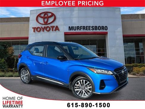 Used 2023 Nissan Kicks SR w/ SR Premium Package image 1