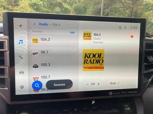 Used 2022 Toyota Tundra SR5 image 34