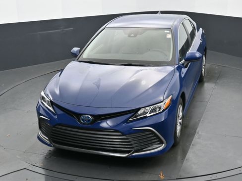 Used 2023 Toyota Camry LE image 27