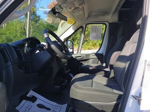 Used 2023 RAM ProMaster 2500 image 12